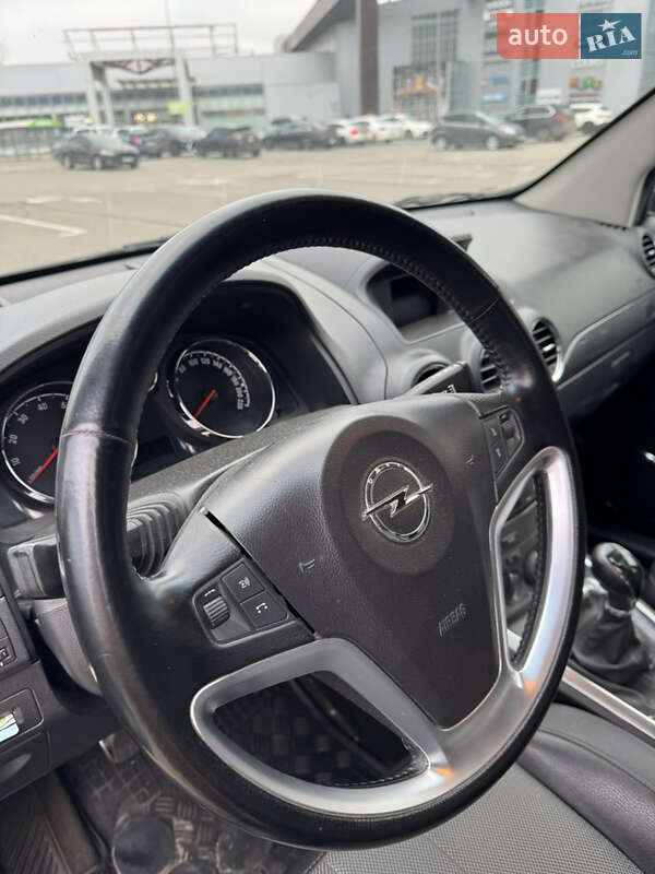 Позашляховик / Кросовер Opel Antara 2012 в Києві