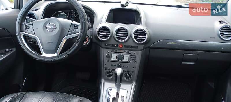 Внедорожник / Кроссовер Opel Antara 2010 в Киеве