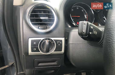 Внедорожник / Кроссовер Opel Antara 2011 в 