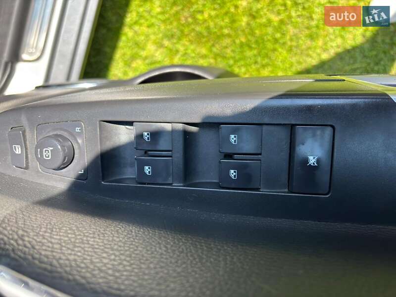 Внедорожник / Кроссовер Opel Antara 2007 в Стрые
