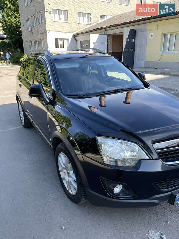 Позашляховик / Кросовер Opel Antara 2011 в Львові