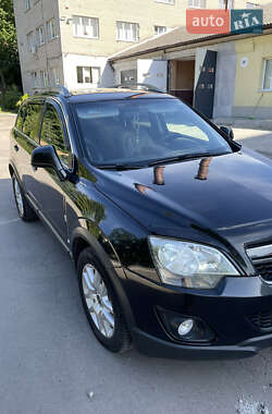 Позашляховик / Кросовер Opel Antara 2011 в 