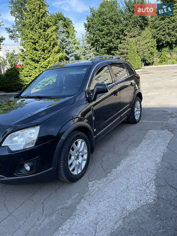 Позашляховик / Кросовер Opel Antara 2011 в Львові