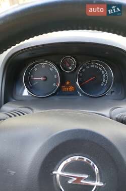Внедорожник / Кроссовер Opel Antara 2013 в 