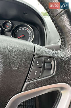 Внедорожник / Кроссовер Opel Antara 2010 в 