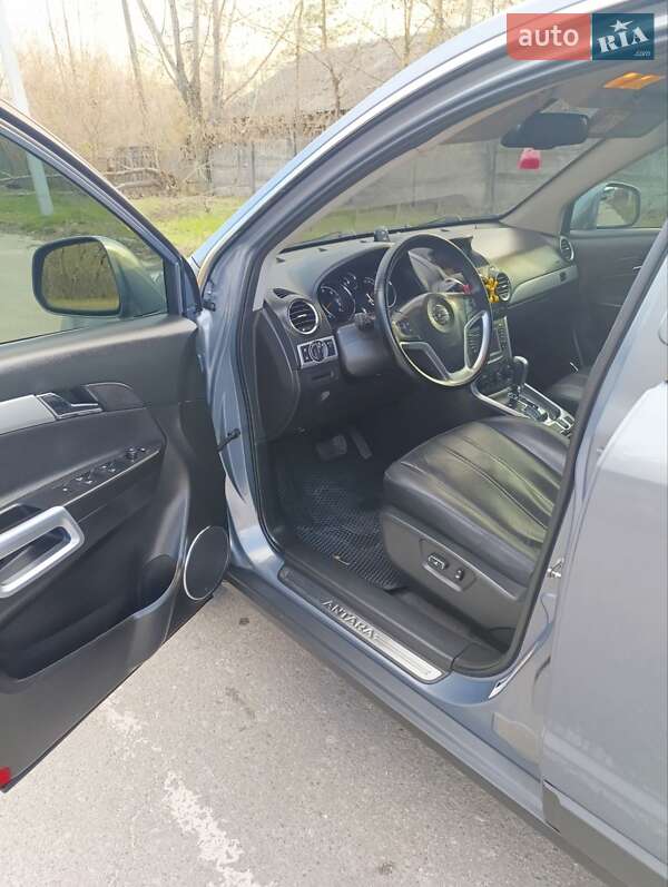 Внедорожник / Кроссовер Opel Antara 2013 в Харькове