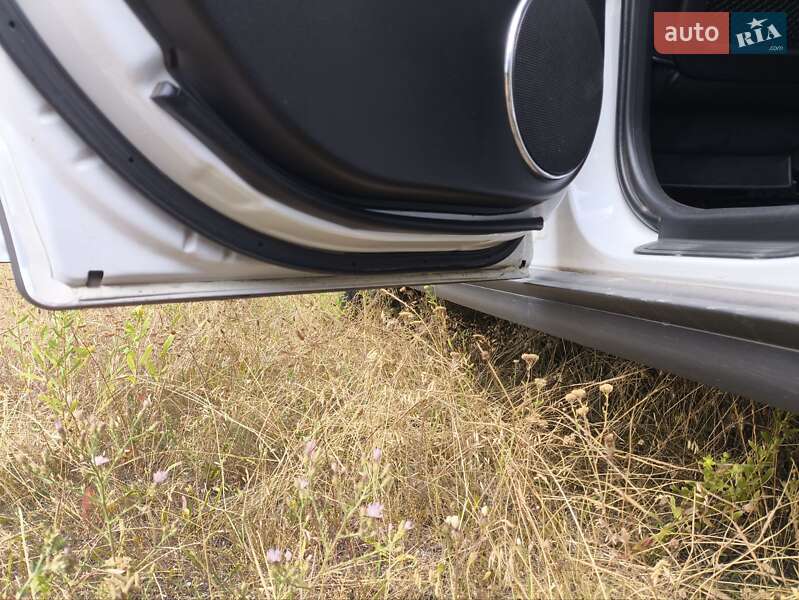 Внедорожник / Кроссовер Opel Antara 2011 в Арбузинке