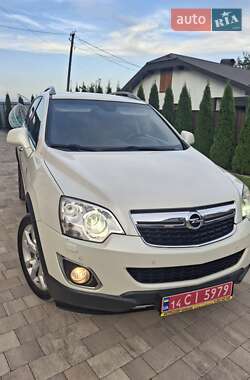 Позашляховик / Кросовер Opel Antara 2012 в 