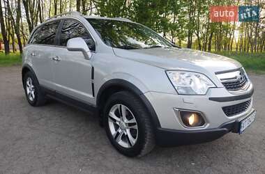 Позашляховик / Кросовер Opel Antara 2012 в 
