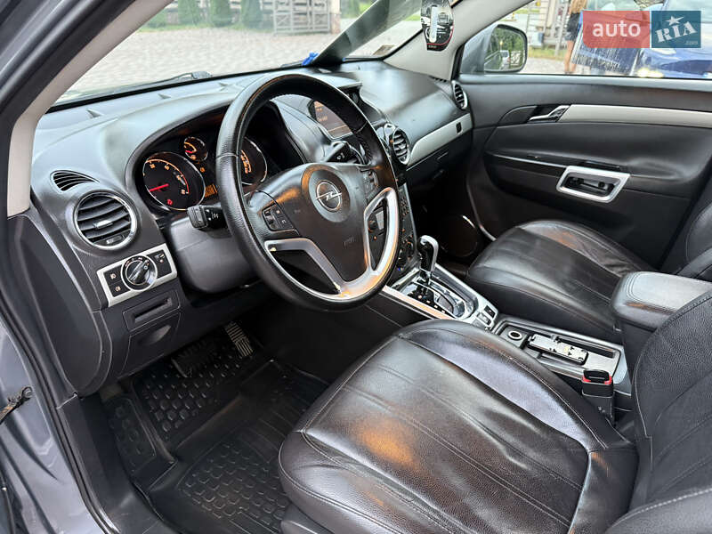 Позашляховик / Кросовер Opel Antara 2011 в Чернівцях
