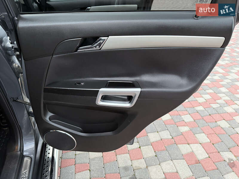 Позашляховик / Кросовер Opel Antara 2011 в Чернівцях