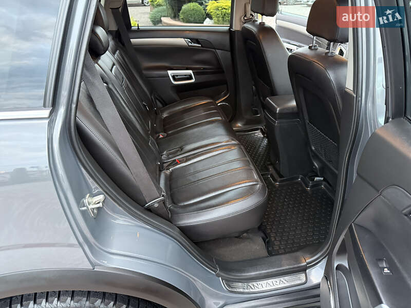 Позашляховик / Кросовер Opel Antara 2011 в Чернівцях