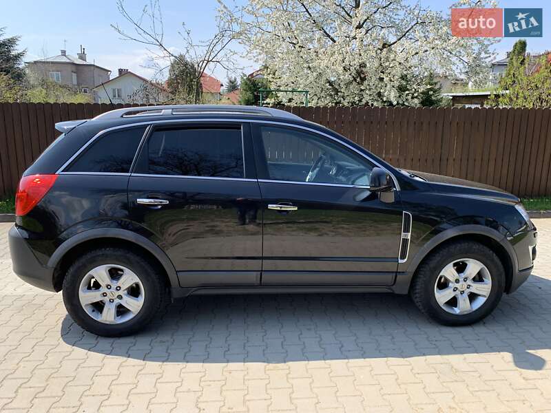 Внедорожник / Кроссовер Opel Antara 2013 в Львове