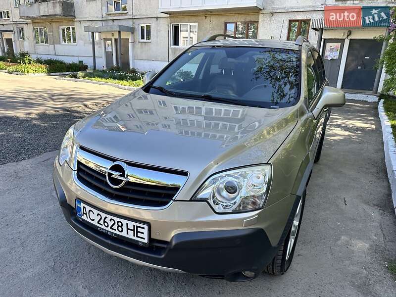 Позашляховик / Кросовер Opel Antara 2010 в Луцьку