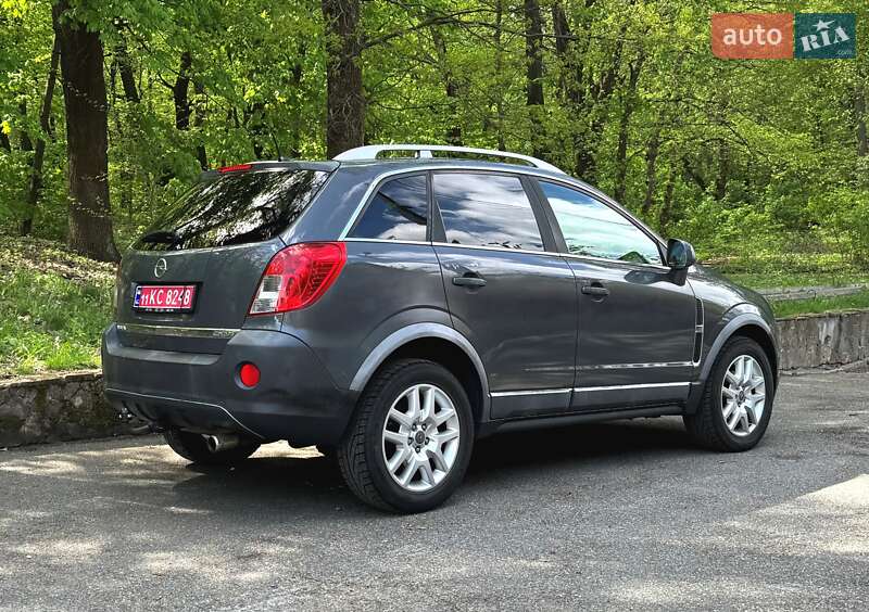 Внедорожник / Кроссовер Opel Antara 2012 в Киеве