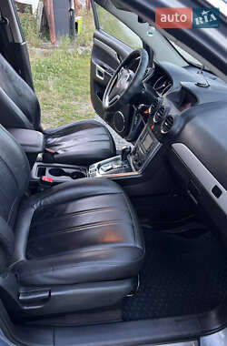 Внедорожник / Кроссовер Opel Antara 2012 в 