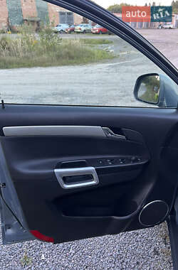 Внедорожник / Кроссовер Opel Antara 2012 в 
