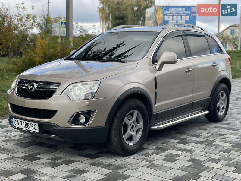 Внедорожник / Кроссовер Opel Antara 2012 в Староконстантинове