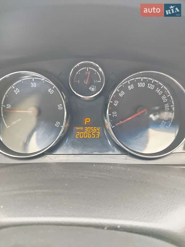 Внедорожник / Кроссовер Opel Antara 2012 в Ужгороде фото 4 Внедорожник / Кроссовер Opel Antara 2012 в Ужгороде