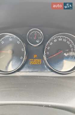 Внедорожник / Кроссовер Opel Antara 2012 в 