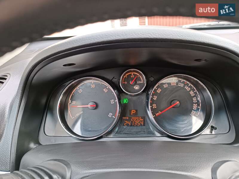 Внедорожник / Кроссовер Opel Antara 2013 в Тернополе