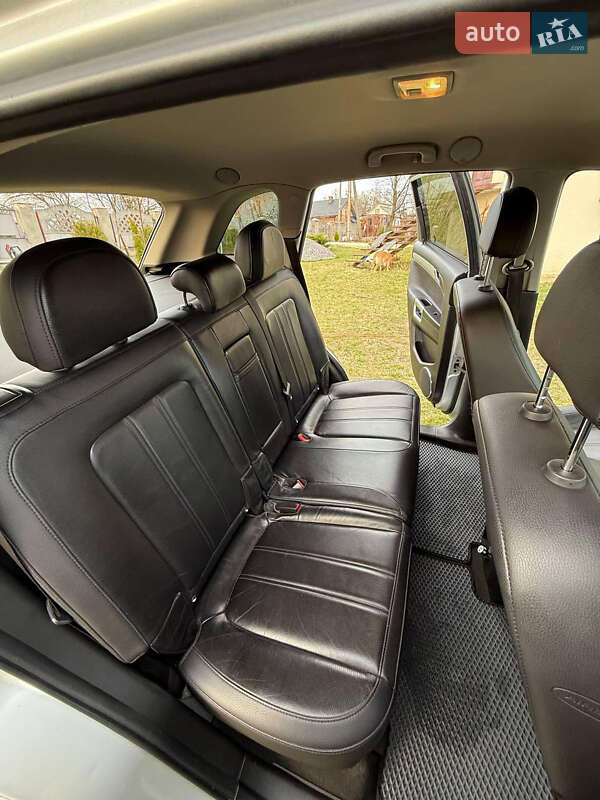 Внедорожник / Кроссовер Opel Antara 2011 в Жовкве