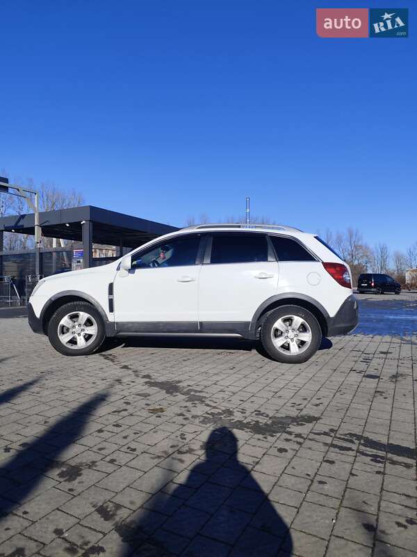 Внедорожник / Кроссовер Opel Antara 2009 в Надворной