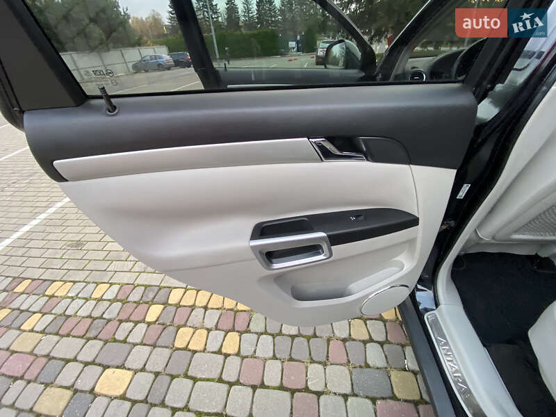 Внедорожник / Кроссовер Opel Antara 2013 в Луцке