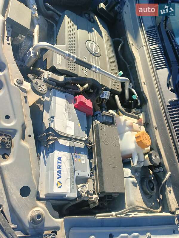 Внедорожник / Кроссовер Opel Antara 2013 в Городенке