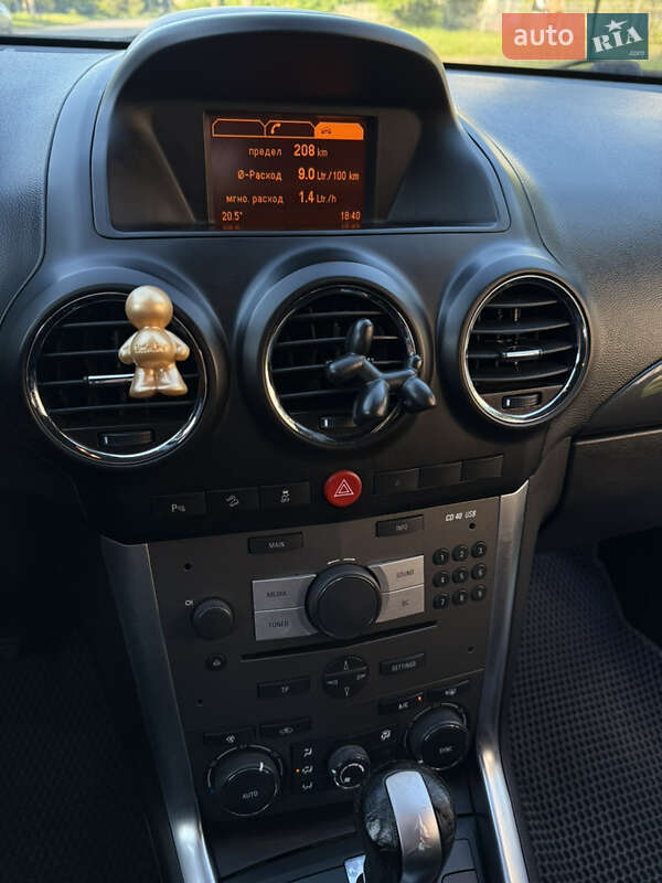 Позашляховик / Кросовер Opel Antara 2013 в Івано-Франківську