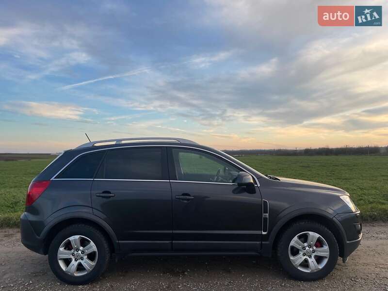 Внедорожник / Кроссовер Opel Antara 2013 в Черновцах