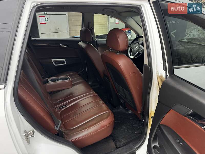 Внедорожник / Кроссовер Opel Antara 2012 в Киеве