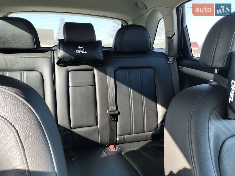 Позашляховик / Кросовер Opel Antara 2013 в Носівці