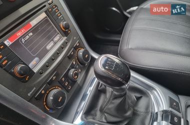 Позашляховик / Кросовер Opel Antara 2013 в Львові