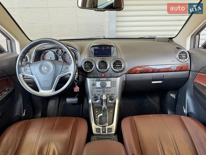 Внедорожник / Кроссовер Opel Antara 2011 в Киеве