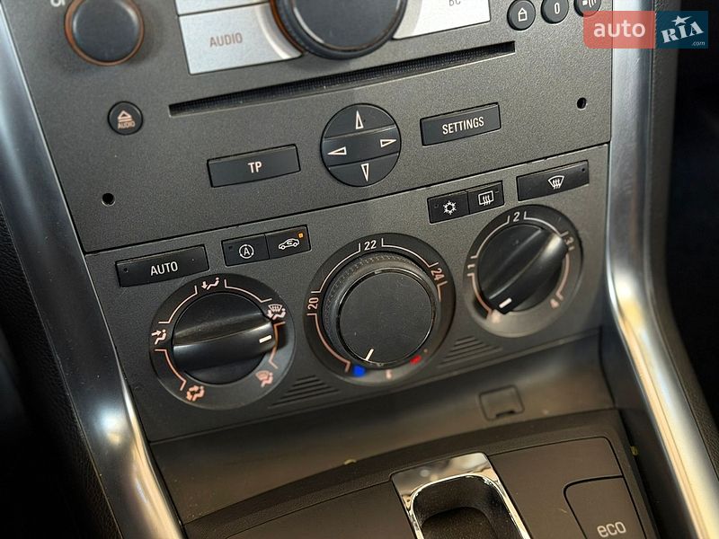 Внедорожник / Кроссовер Opel Antara 2011 в Киеве