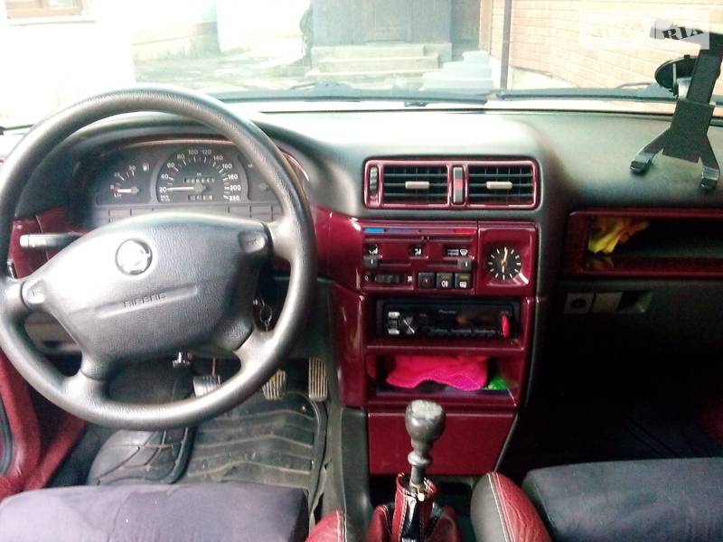 Седан Opel Ascona 1988 в Ивано-Франковске