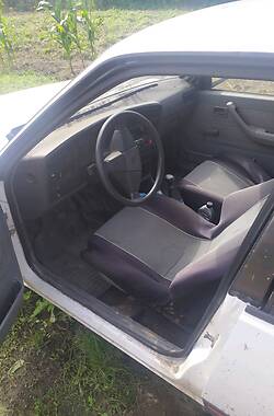 Седан Opel Ascona 1986 в 
