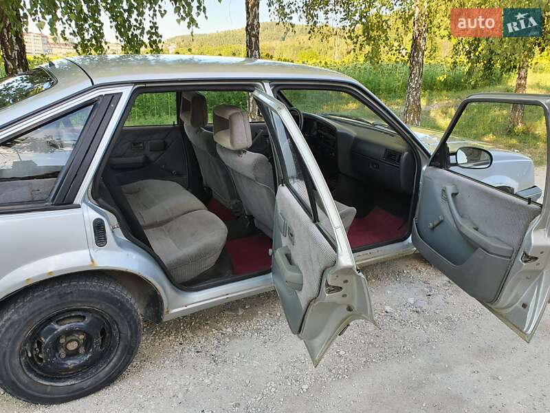 Хэтчбек Opel Ascona 1987 в Кременце