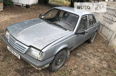 Седан Opel Ascona 1988 в Бершади