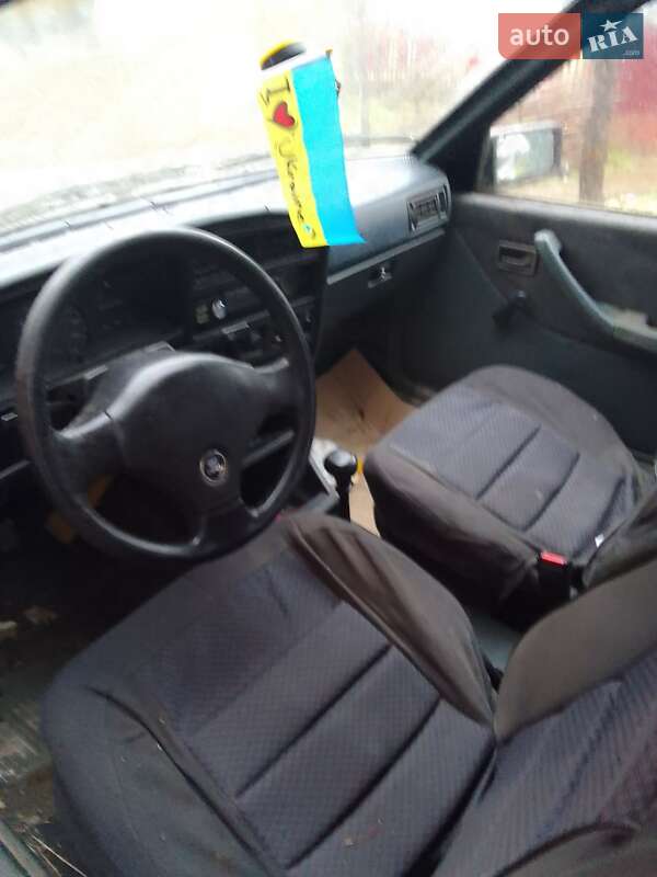 Седан Opel Ascona 1986 в Бучаче фото 16 Седан Opel Ascona 1986 в Бучаче