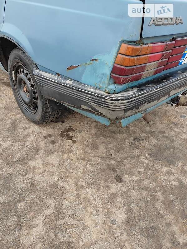 Седан Opel Ascona 1986 в Гайсину