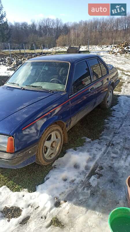 Седан Opel Ascona 1986 в Коломые
