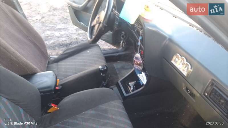 Opel Ascona 1988