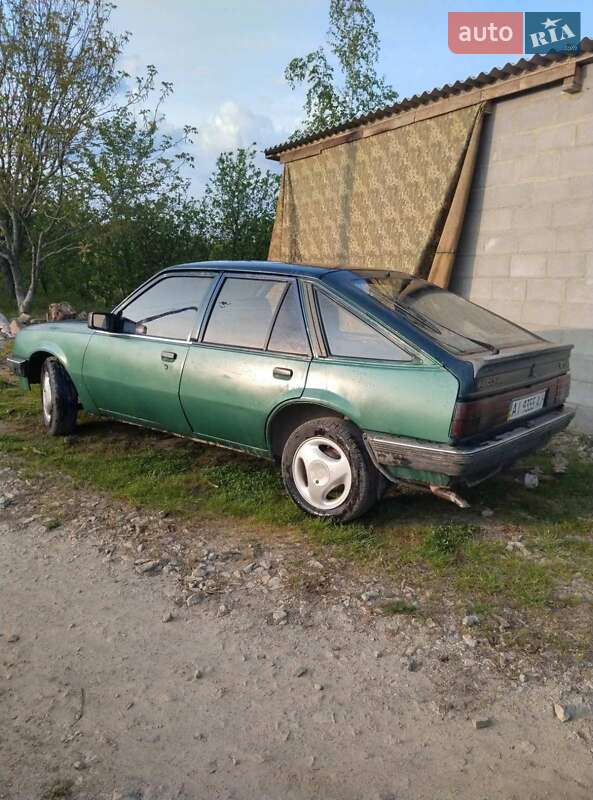 Хэтчбек Opel Ascona 1985 в Богуславе