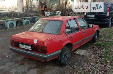Седан Opel Ascona 1988 в Кривом Роге