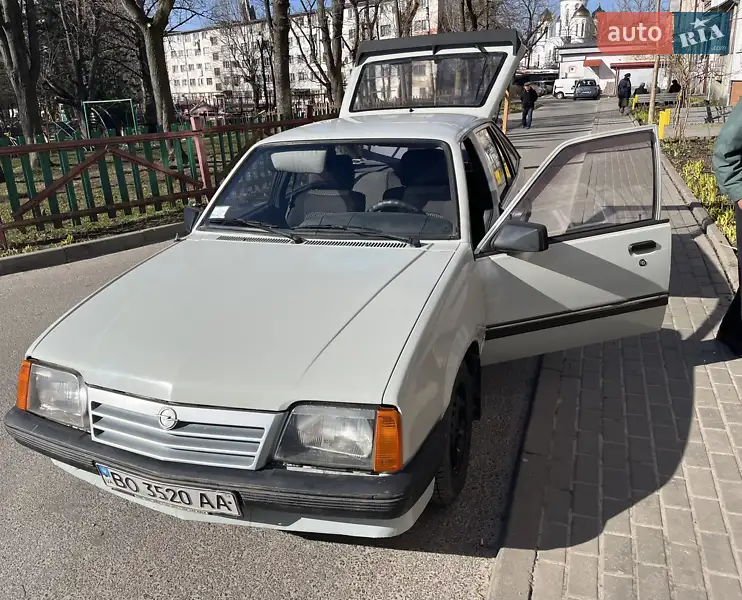 Opel Ascona