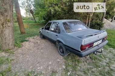 Седан Opel Ascona 1986 в Снятине