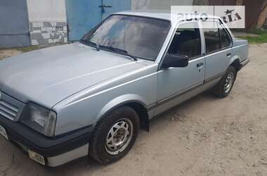 Седан Opel Ascona 1987 в Бориславі