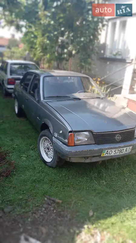 Opel Ascona 1987
